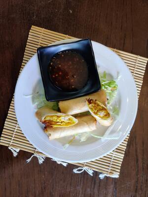 Crispy Curry Spring Roll (3pcs)