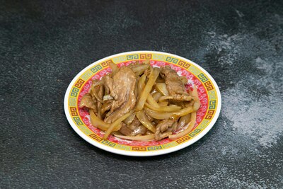 Beef Slices with Onions in Oyster Sauce 蚝油洋葱牛肉片