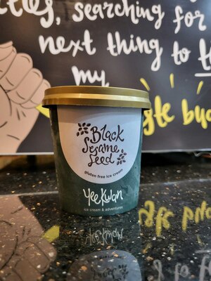 Black Sesame Ice Cream 黑芝麻冰淇淋