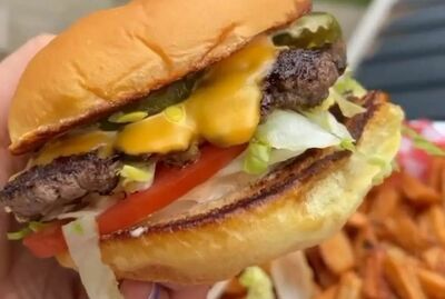 CheeseBurger