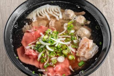 #7-Phở đặc biệt