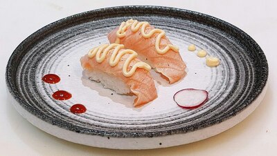 S2A. Nigiri Salmon Flancado