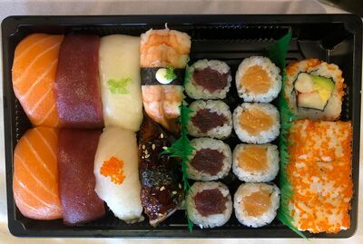 M8 SUSHI Y MAKI VARIADO (20 PIEZAS)