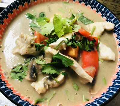 17C Gaeng Gai con Curry Verde