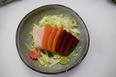 105. Sashimi Mixto