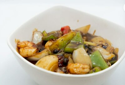 King Prawns with Green Peppers in Black Bean Sauce 豉椒大虾