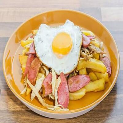 Salchipapa Especial