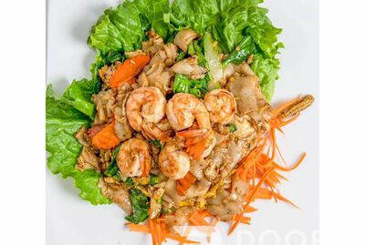 PAD SEE-EEW