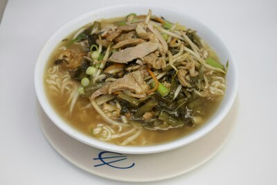 Shredded Duck & Preserved Vegetable Big Bowl 雪菜鸭丝汤