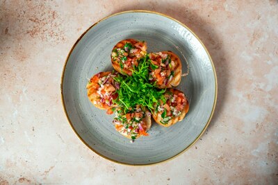 Classic tomato bruschetta