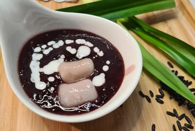 H15.   Black Glutinous Rice Coconut Milk and Taroball