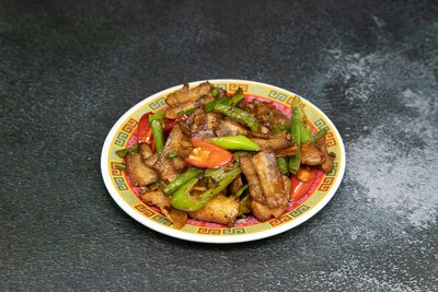Village Style Fried Sliced Pork Belly with Green Beans 农家小炒肉