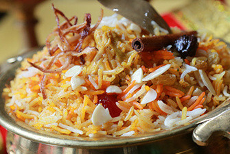 MURGE (CHICKEN) YAKHANI BIRYANI