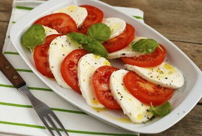 Tomato and Mozzarella Salad