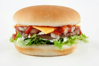 American Burger with Cheese (2oz)