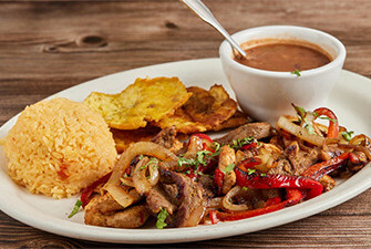 Mixed Grilled Strips of Chicken and Steak (Trozos de Pechuga de Pollo y Carne a la Plancha)