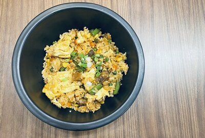 C2. Teriyaki fried rice with beef / 日式牛肉炒饭