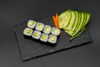 Avocado Maki (V)
