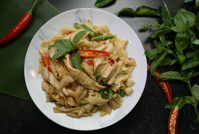 CHILLI BASIL NOODLE