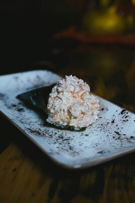 Prawns Philadelphia Temaki