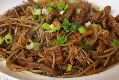 芽菜牛 Beef with Bean Sprouts