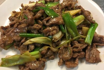 葱爆羊肉 Pan Fried Lamb with Green Onion