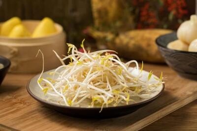 豆芽 / Bean Sprouts