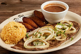 Grilled Steak with Onions (Carne a la Plancha con Cebolla)