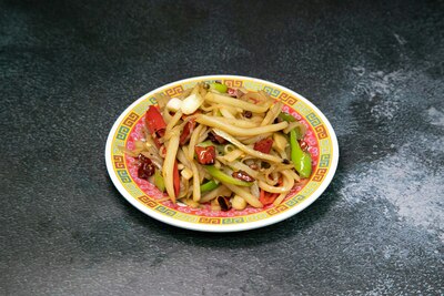 Wok Fried Potato Strips with Dried Chilli 炝炒土豆丝