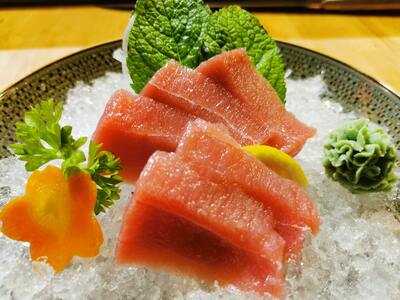 101. Sashimi Fresh Tuna / 金枪鱼刺身