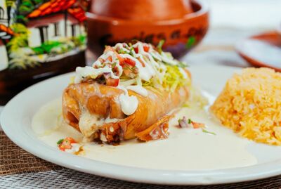 Chimichanga de Pollo (Chicken Chimichanga)