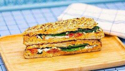 Toasté végé chèvre poivron tomate confite