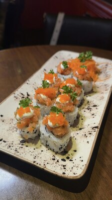 Salmon Philadelphia Uramaki (8)