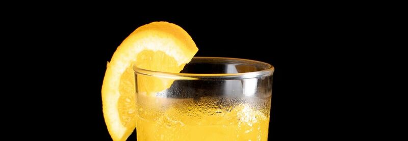 FRESH JUICES AND SHAKES