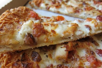 Pizza - Chicken, Bacon & Tomato