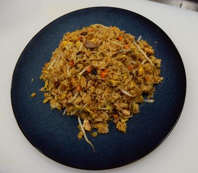 37. Arroz Cantonés