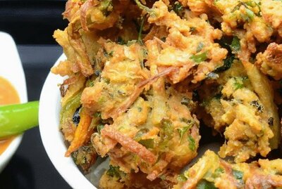 4 - VEG PAKORA