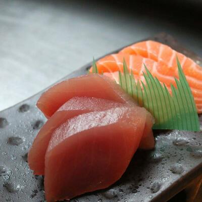 3PCS SALMON & 3PCS TUNA / 生鱼片 三片文鱼&3片金枪鱼