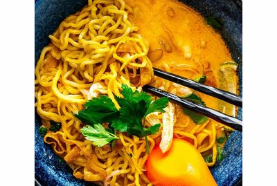 KAO SOI CHICKEN