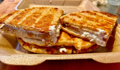 Cheesy Pitta (psomotiri)