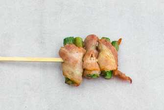 Asparges og bacon