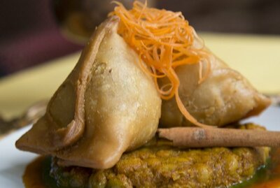 TRADITIONAL VEGETABLE SAMOSA  (TOP SELLER)