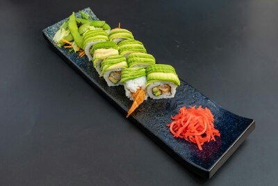 Green Dragon Roll (8 Pcs)