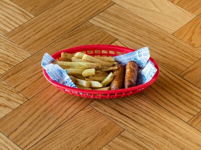 Kids Sausages & French Fries