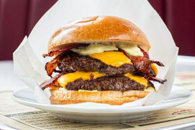 Double Bacon Cheeeze - Deluxe Hamburger