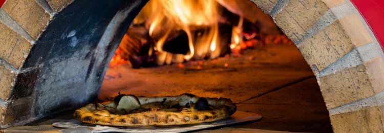 SIGNATURE PIZZAS & MAKE YOUR OWN