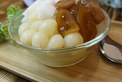 K10.   Almond Jelly SeaCoconut And Longan