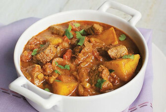 Massaman Beef Brisket Curry  (C,F,N*) มัสมั่นเนื้อ