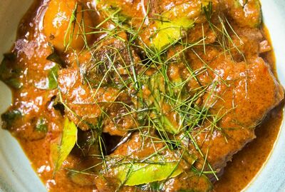 Thick Beef Curry  in sweet peanut sauce.