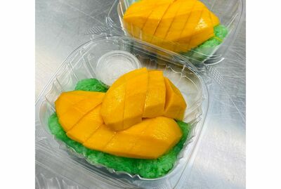 PANDAN-STICKY RICE WITH FRESH MANGO